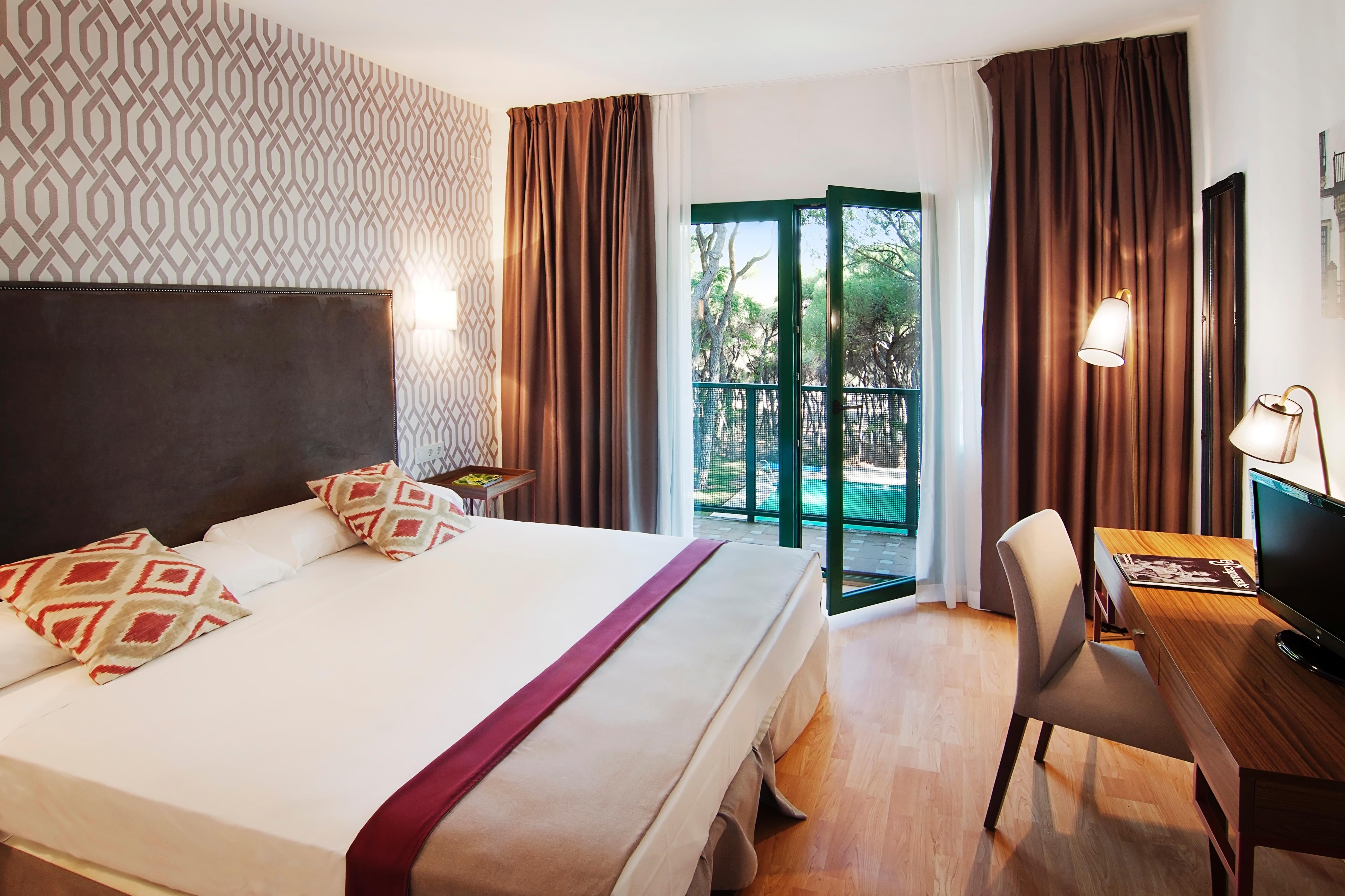 Hotel Oromana アルカラ・デ・グアダイラ エクステリア 写真